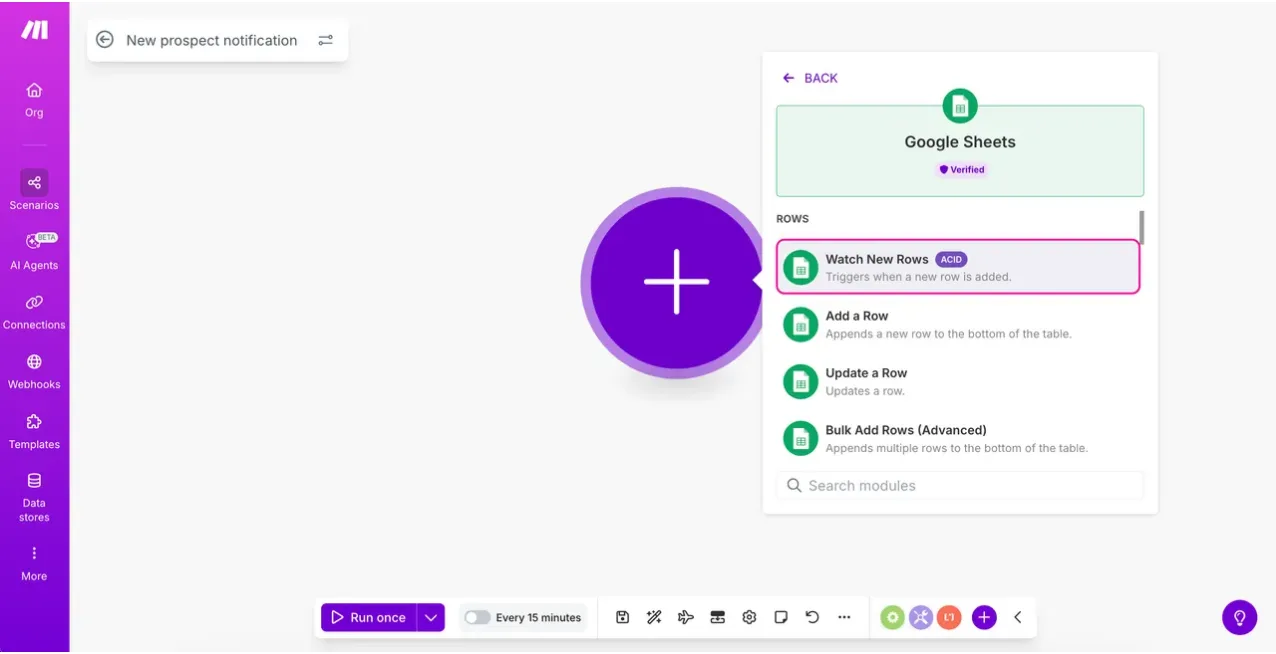 Editor de Make: al pulsar el + aparece Google Sheets con sus módulos Watch New Rows, Add a Row, Update a Row y Bulk Add Rows